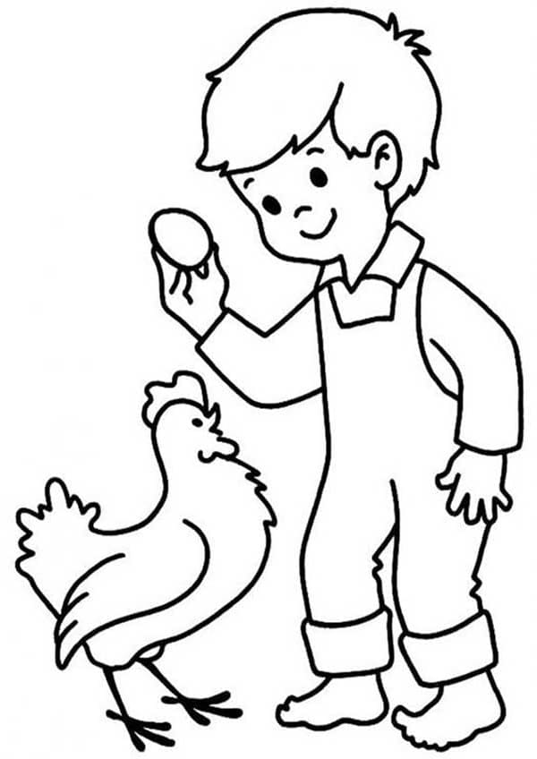 Cậu Bé và Con Gà Mái