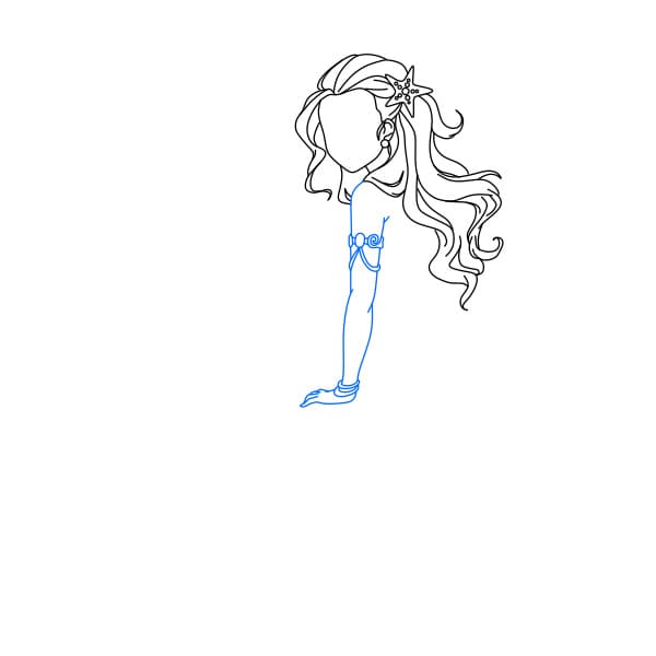 Hướng dẫn cách vẽ nàng tiên cá xinh đẹp và quyến rũ - Bước 3