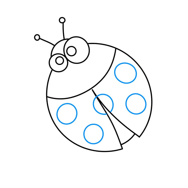 Hướng dẫn cách vẽ con bọ rùa chi tiết từng bước cho bé - Bước 4