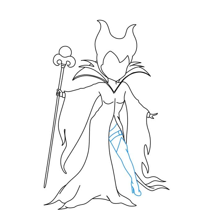 Hướng dẫn cách vẽ Maleficent đơn giản và đẹp cho bé - Bước 6