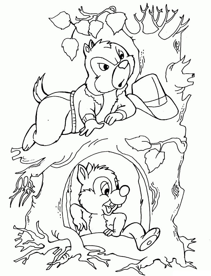 Chip và Dale Trong Hốc Cây