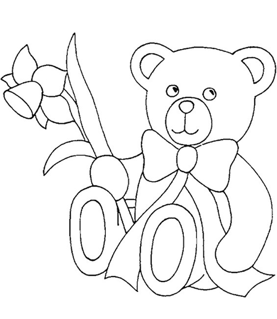 chú gấu bông cầm bông hoa